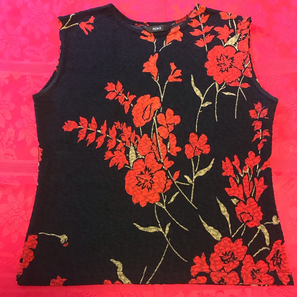 Vintage Fiore Textured Floral Sleeveless Top